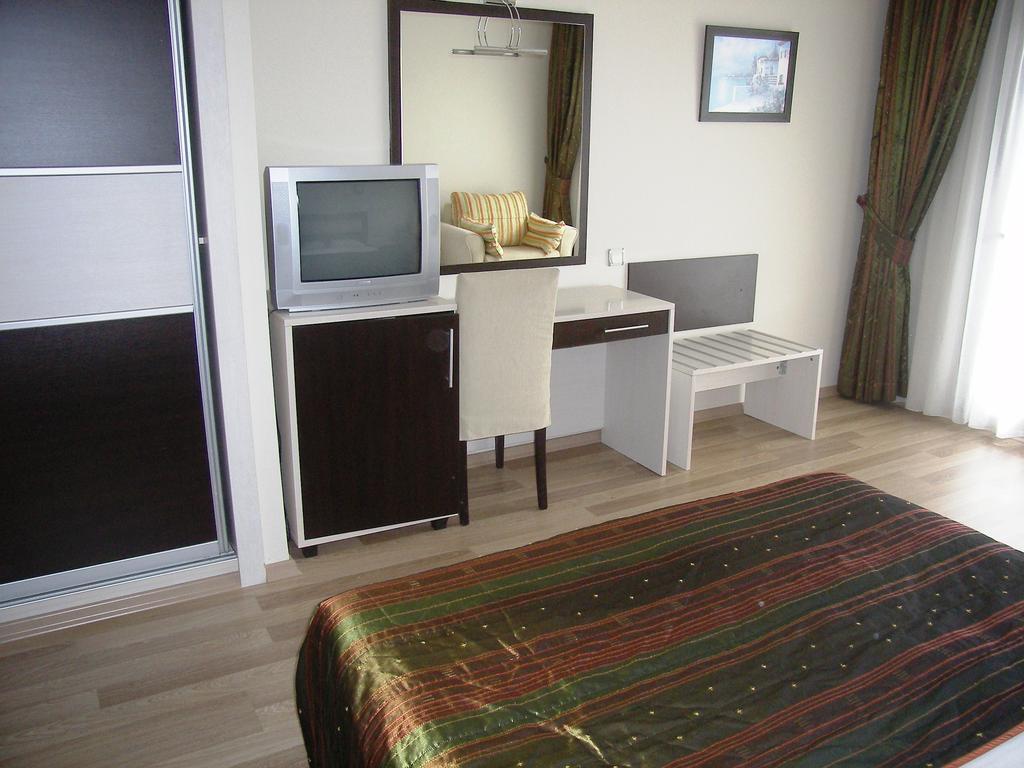 Royal Palace Kusadasi Hotel Bagian luar foto
