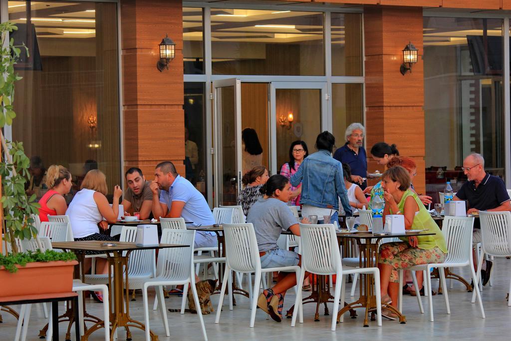 Royal Palace Kusadasi Hotel Bagian luar foto